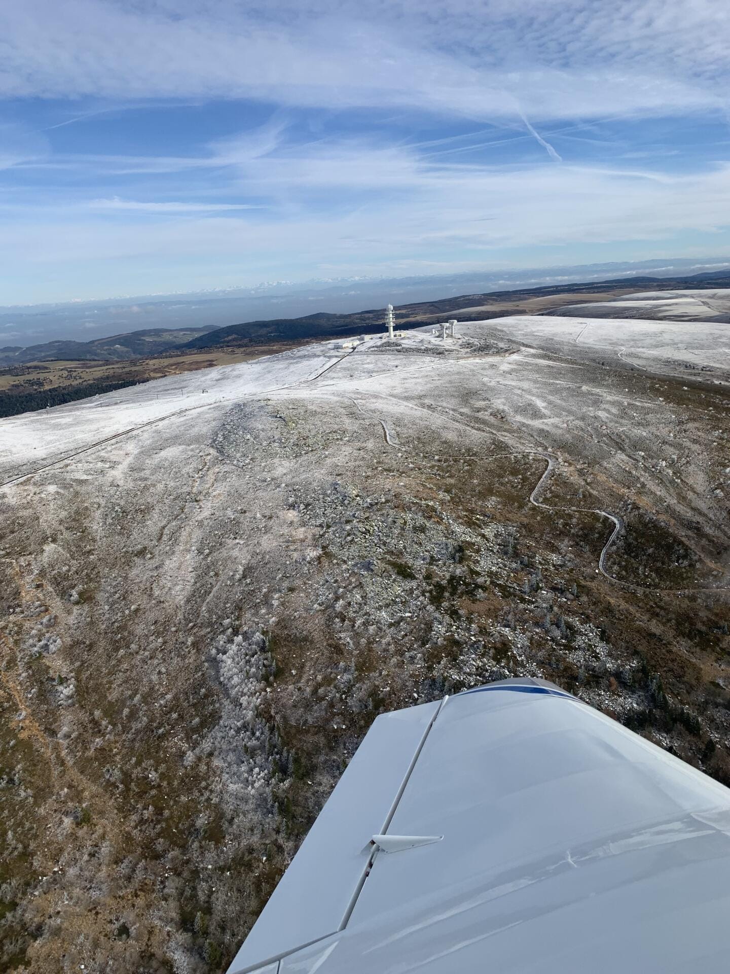 Vol au dessus du Mézenc ,le Puy en Velay et Pierre sur Haute
