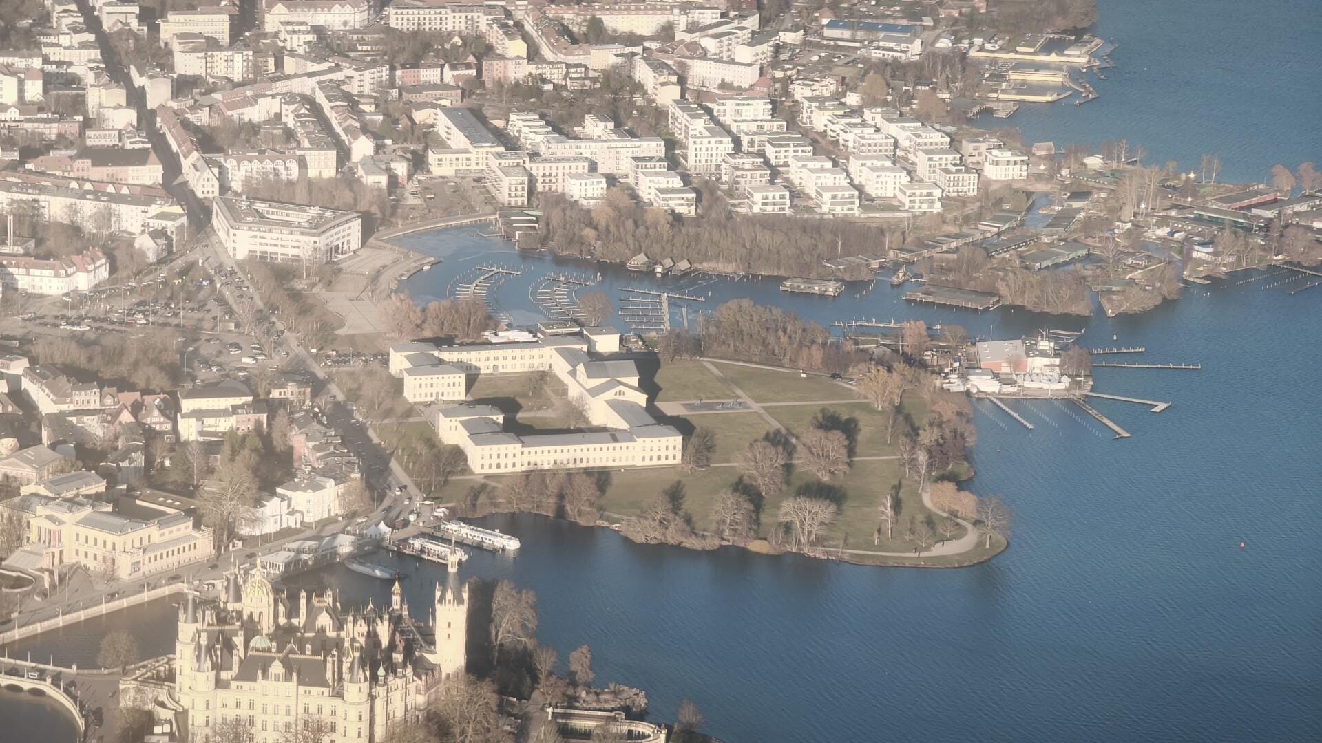 Schloss und Marstall Schwerin