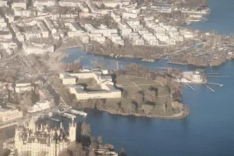 Schloss und Marstall Schwerin