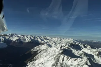 Survol des Pyrénées et Escale à Saint Girons