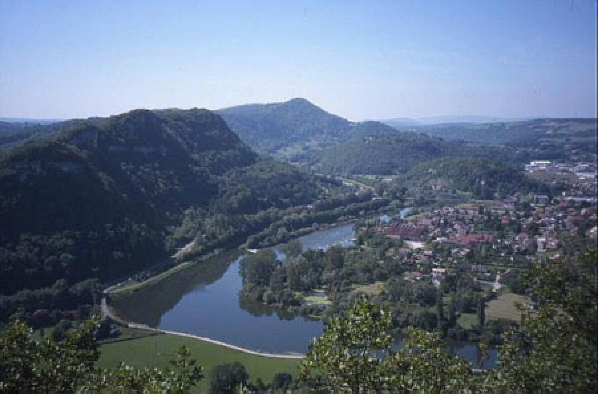 Un circuit aérien inoubliable au Saut du Doubs