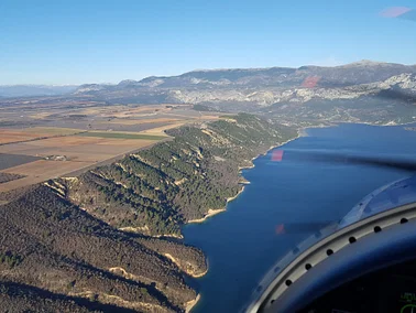 Balade aérienne au dessus des Gorges du Verdon et des lacs