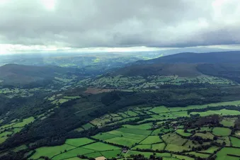 Fly to Shobdon for lunch and return