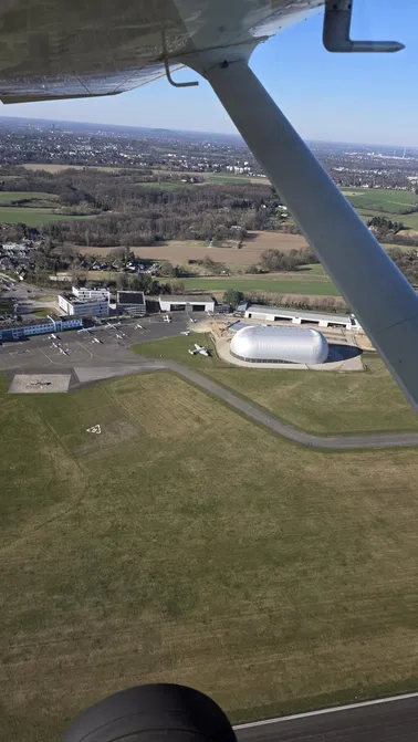 Rundflug über das Ruhrgebiet ab Essen-Mülheim