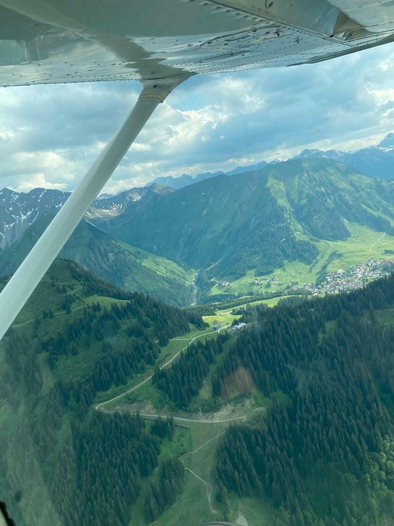 2H | Enjoy The Alps From Above (Different Route Possible)