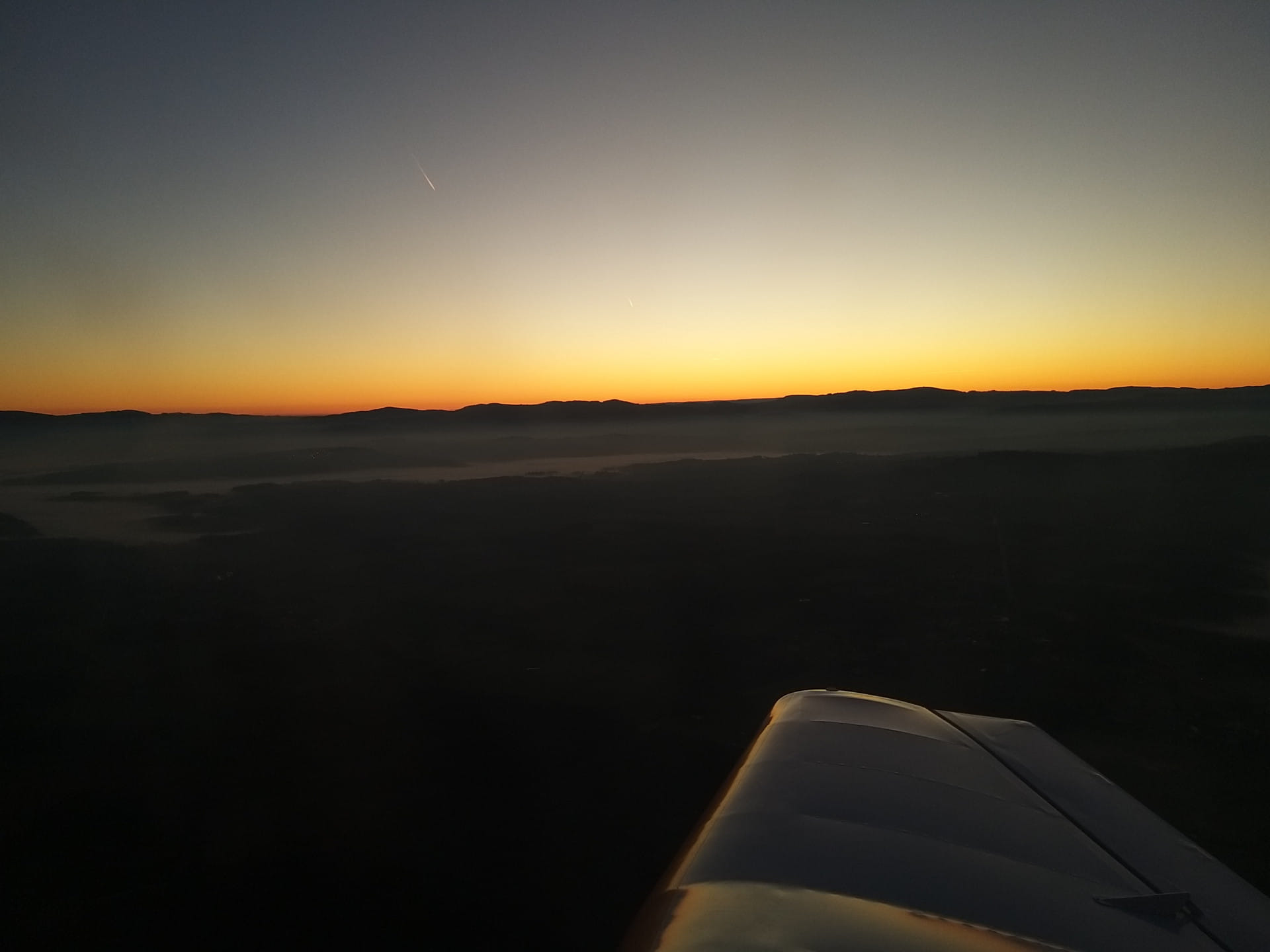 Mont du Lyonnais au couché de soleil