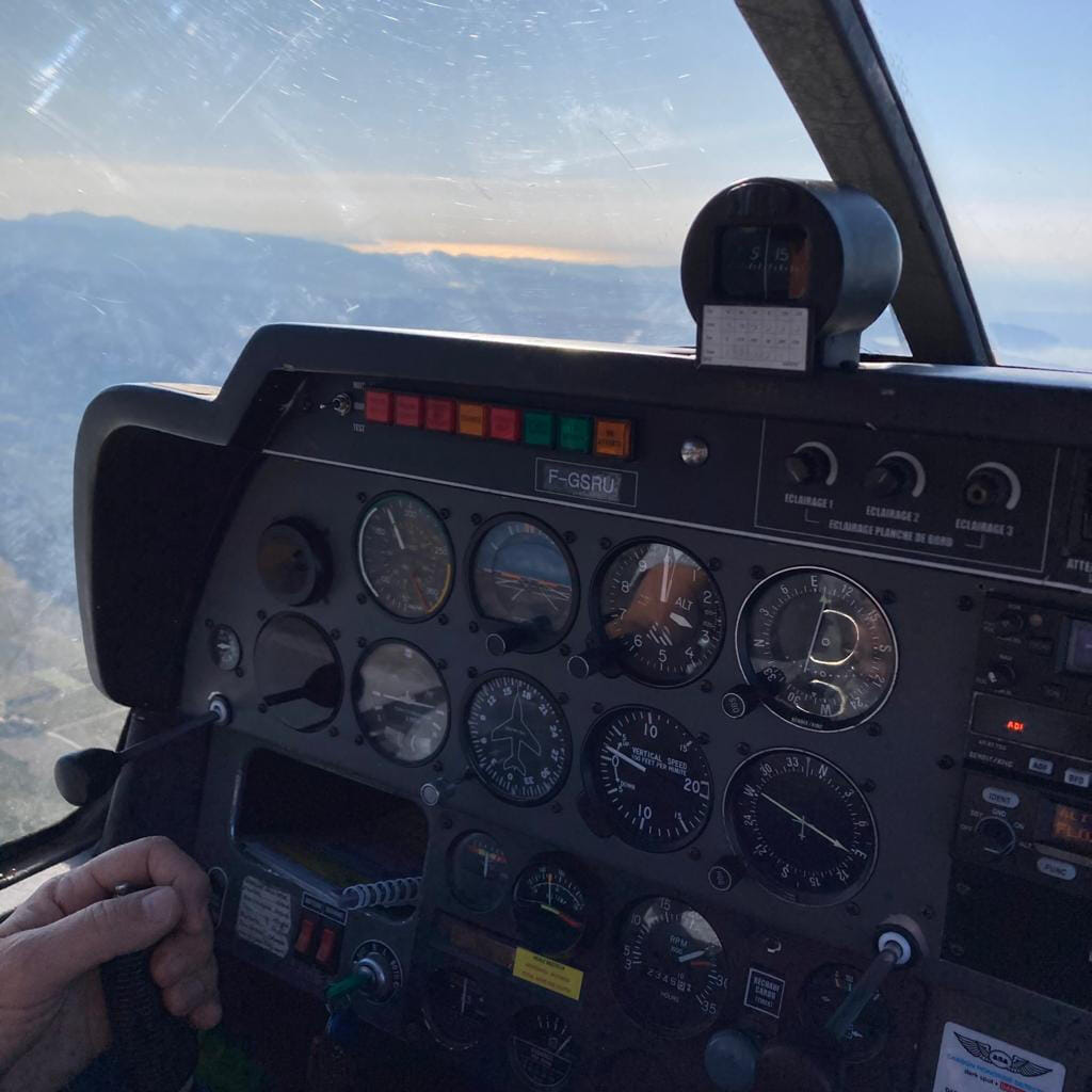 Robin DR400 - 120HP