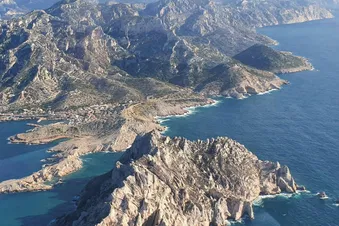 Survol de la Provence et sa côte méditerranéenne en hélico !