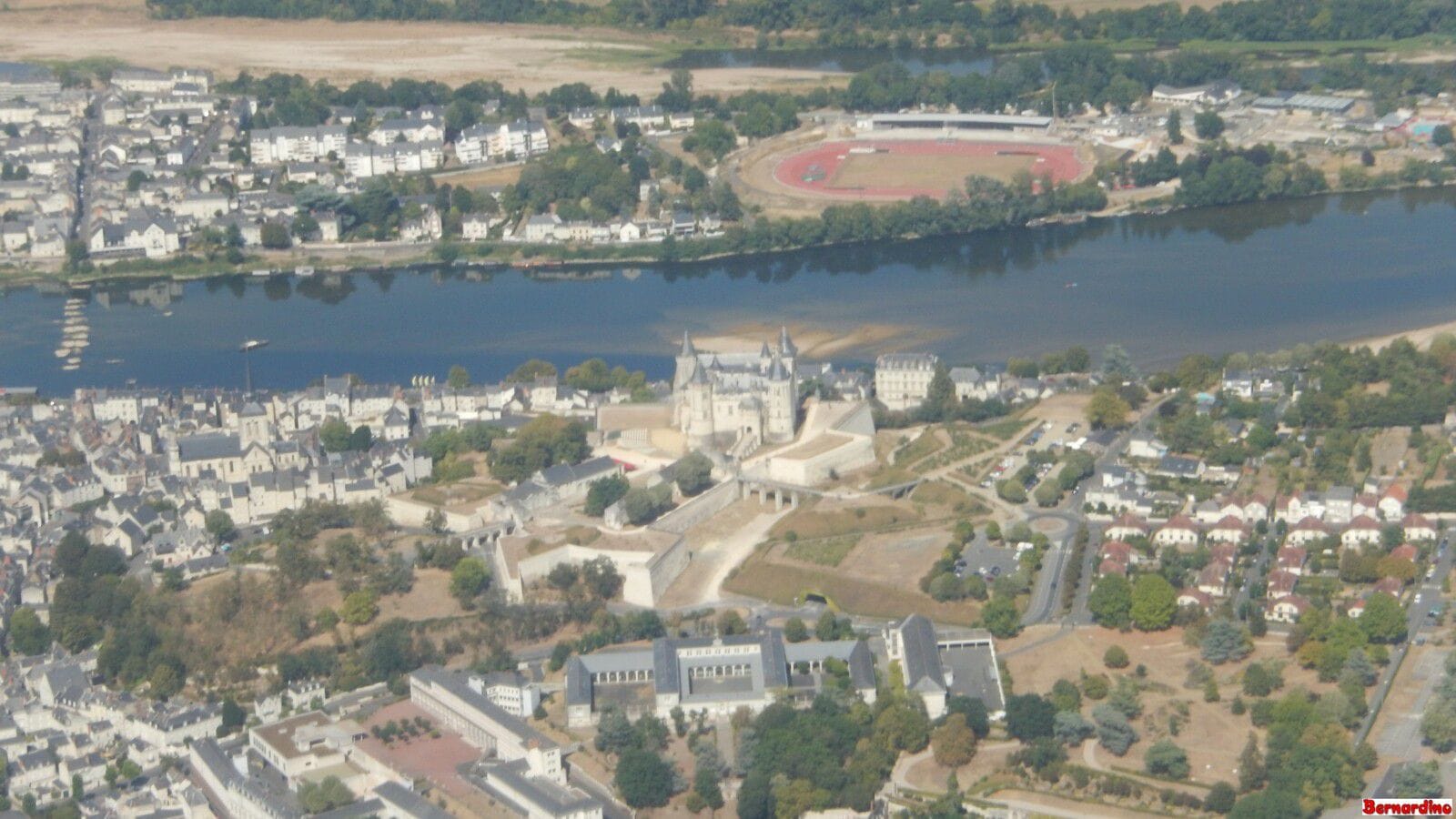 survoler 10 grands châteaux de La Loire de Chambord à Saumur
