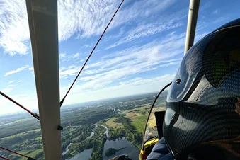 BALADE LES CHEVEUX DANS LE VENT