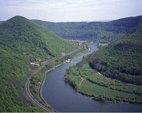 balade aérienne au dessus du Doubs