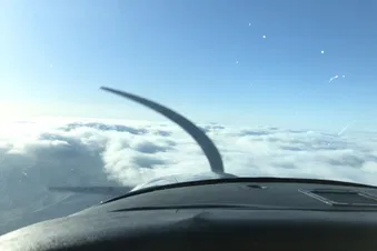 (Aus-)Flug nach Berlin o.ä.