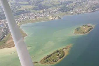 Sechs-Seen-Rundflug für ein Passagier