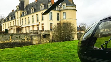 Déjeuner hélico Château d'Augerville | 2 ou 3 passagers