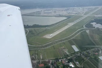Flughafen Finkenwerder & Airbus Werk von oben &