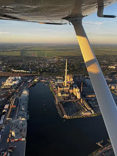Deine Stadt aus der Luft: Rundflug über Bremen
