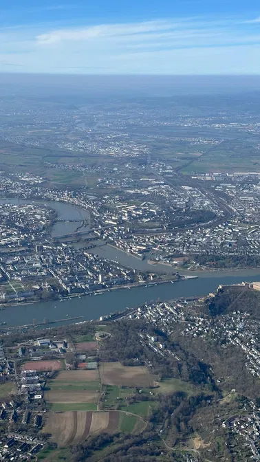 Rundflug in Cirrus SR20: Siegerland – Moseltal – Nürburgring