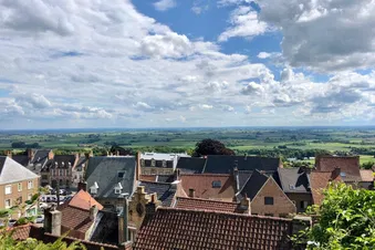 Balade aérienne : Les monts des Flandres depuis Merville