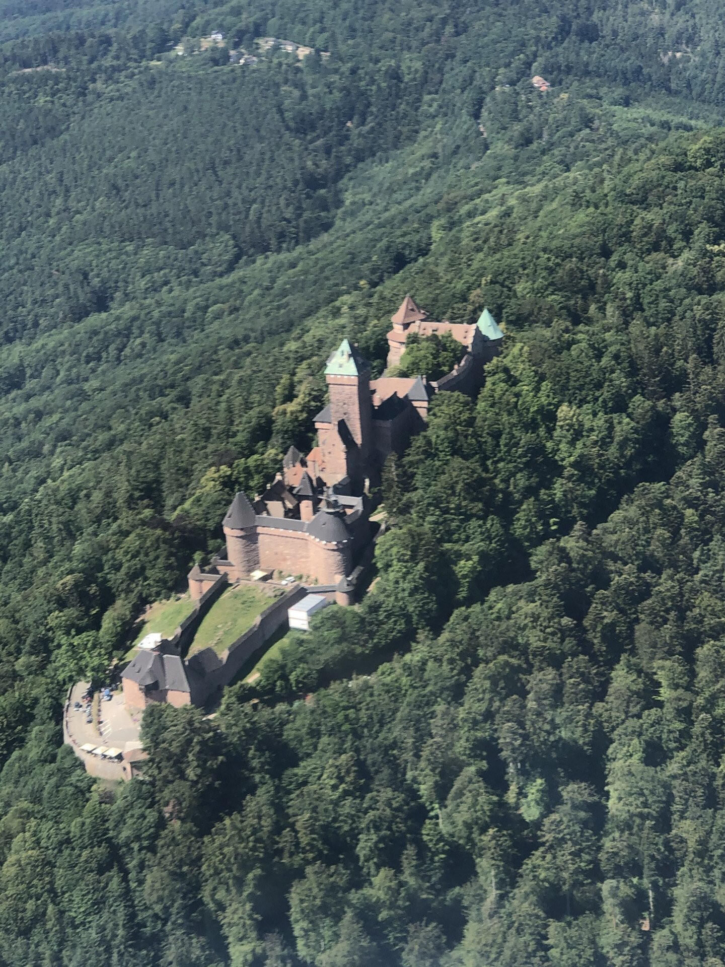 Des Vosges à la Plaine d'Alsace avec survol du Rhin