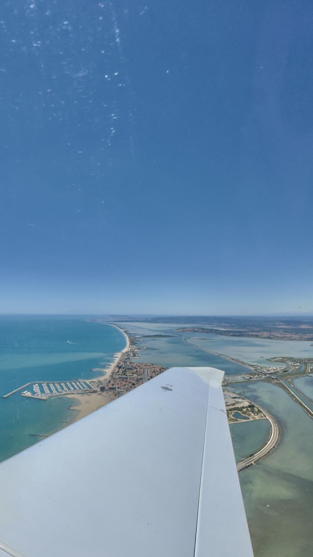 Entre salins roses, Espiguette et Camargue sauvage