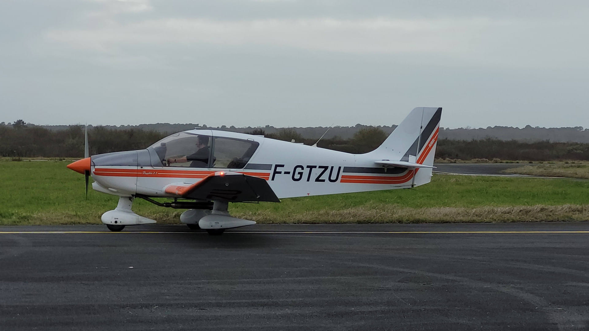 Robin DR400 - 120HP