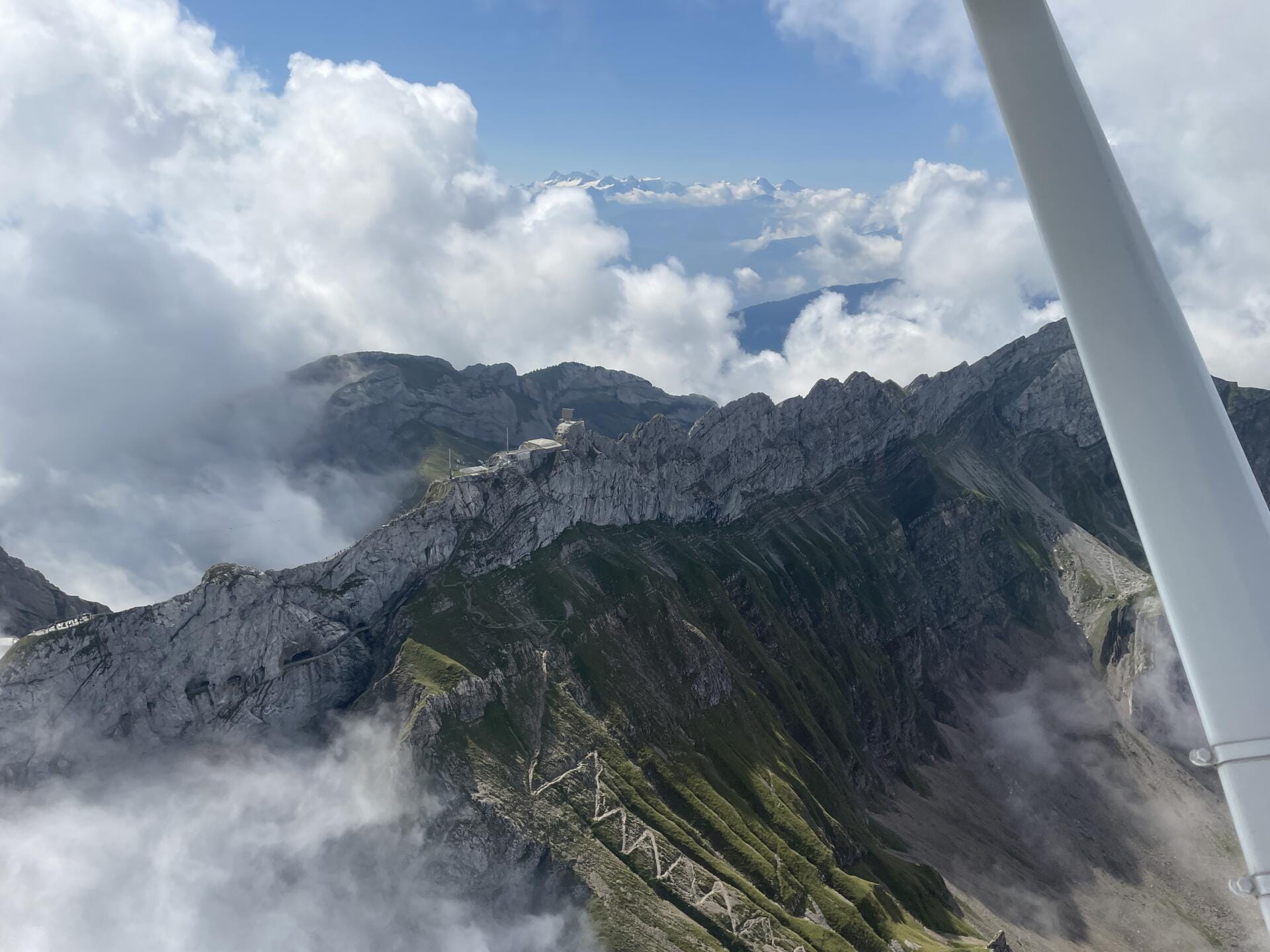 06a. Rigi & Pilatus: Spektakulärer Rundflug (EUR)