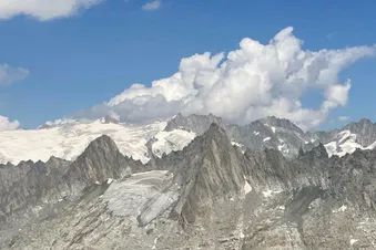 Survol des alpes avec pause midi à Locarno ou Lugano