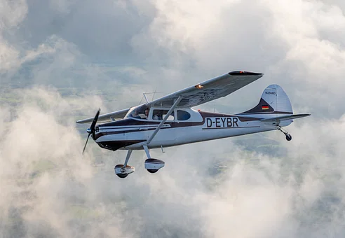 Cessna 170 B Air to Air