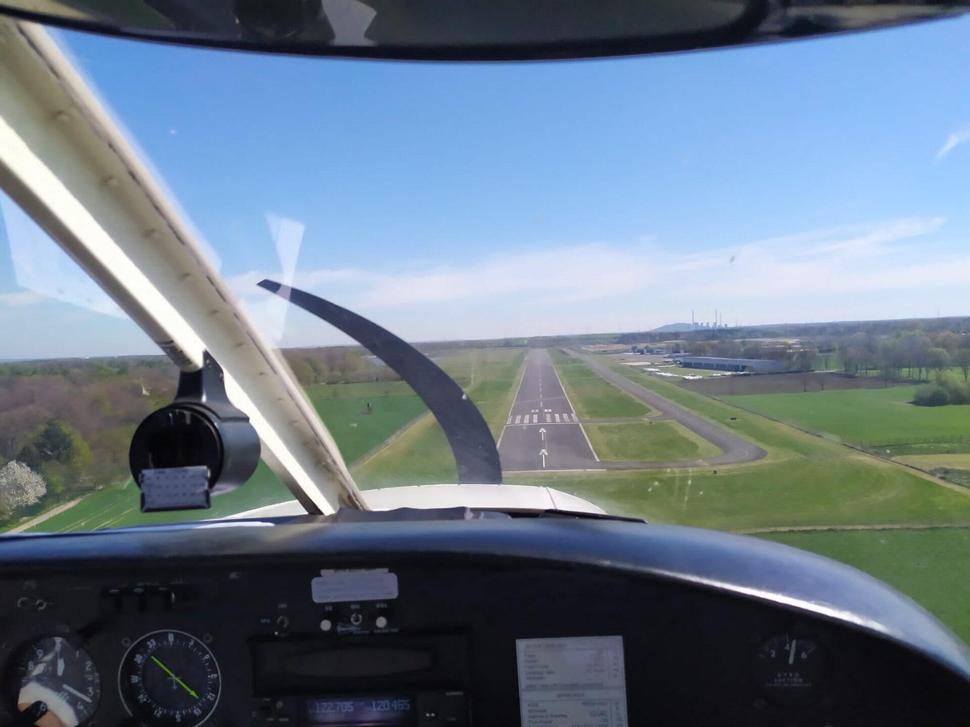 SCHNUPPERFLUG - kurz, knapp und günstig