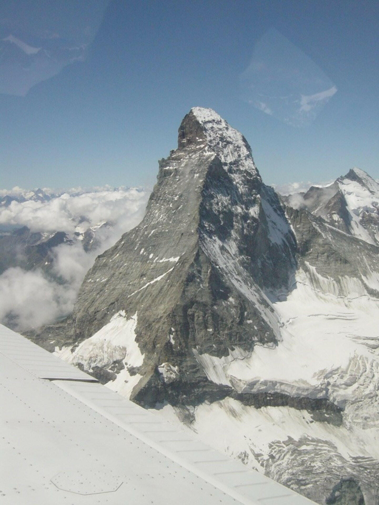 Matterhorn - Mont Blanc ab Bern (DA50)