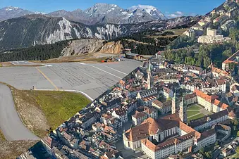 Von St. Gallen zum weltbekannten Altiport Courchevel