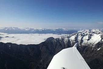 Alpenflug zum Dachstein mit Landung im Ennstal (1 Passagier)