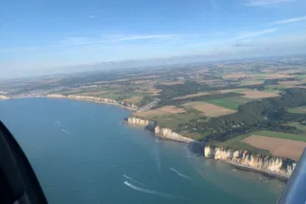 Survol de la côte Normande : Étretat - Deauville