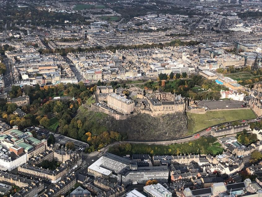 30 Minute Helicopter Flight over Edinburgh