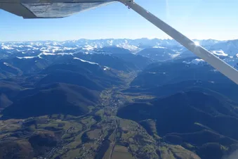 Survol des Pyrénées et découverte du Pic du midi