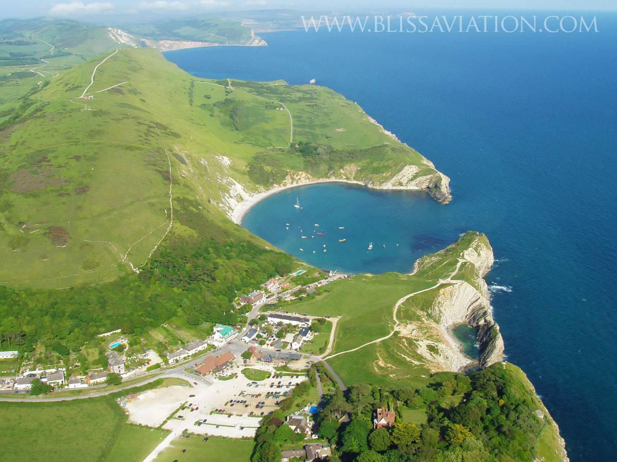 30 Min Trial Helicopter Flying Lesson in an R44