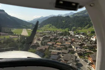 Winterzauber aus der Luft – Flug nach St. Moritz
