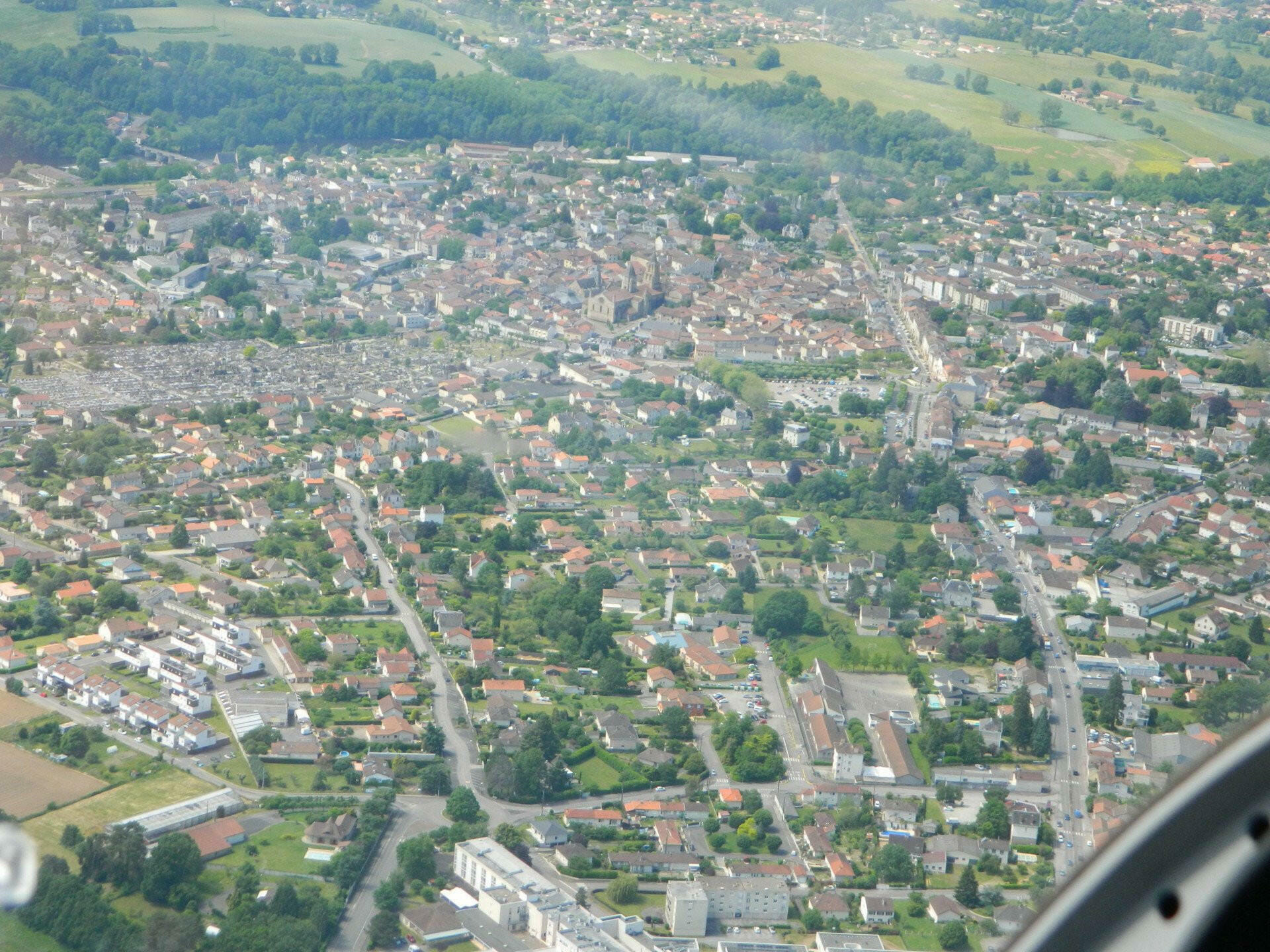 Admirons le coucher de soleil depuis le ciel !