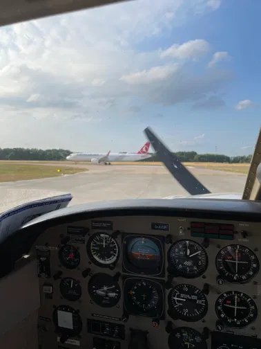 1 Stunde fliegen wohin Du willst