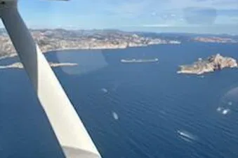 Marseille et ses calanques vues du ciel