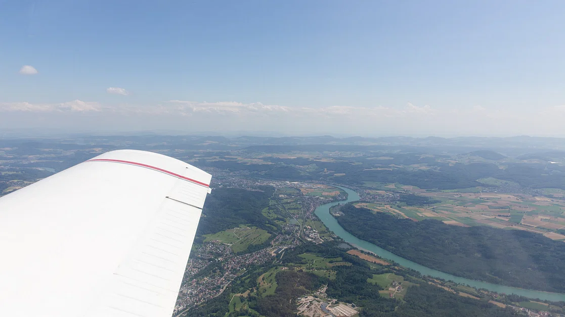 Rundflug Rheintal, Schwarzwald mit Europapark von oben