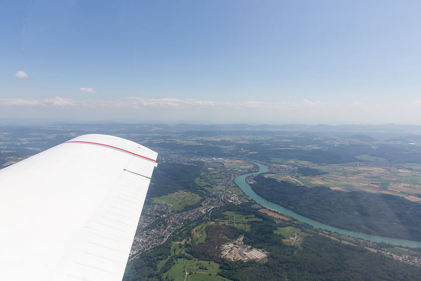 Rundflug Rheintal, Schwarzwald mit Europapark von oben