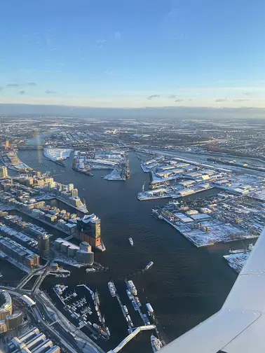 Rundflug über Hamburg, Elbe und Alster