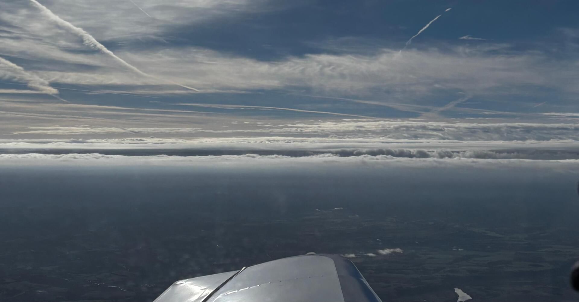 Quand lumière et nuages offrent un spectacle magnifique