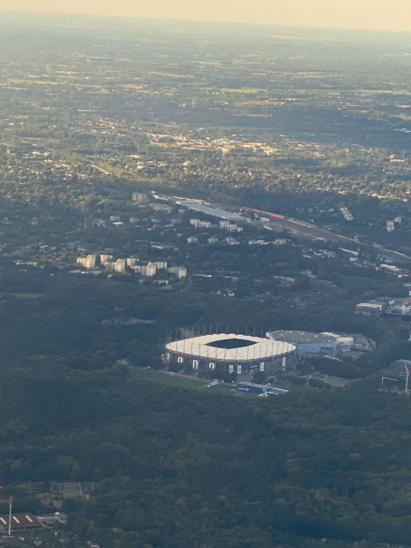 Von Lübeck nach Hamburg mit toller Sicht über die Stadt
