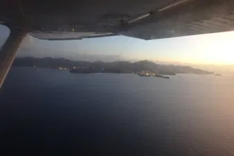 Coucher de soleil sur l'île aux fleurs...