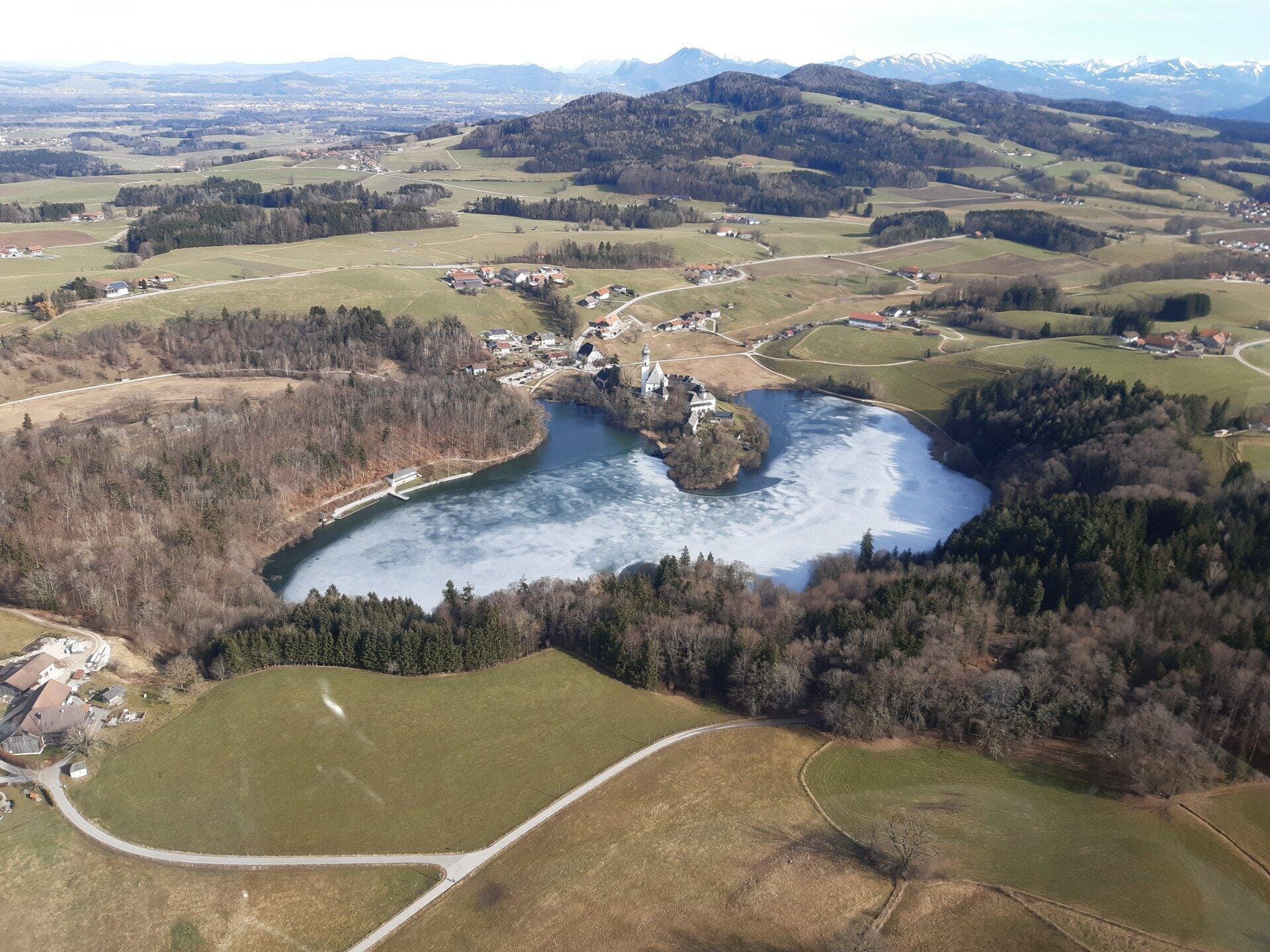 Traumflug zum Chiemsee & über die Alpen