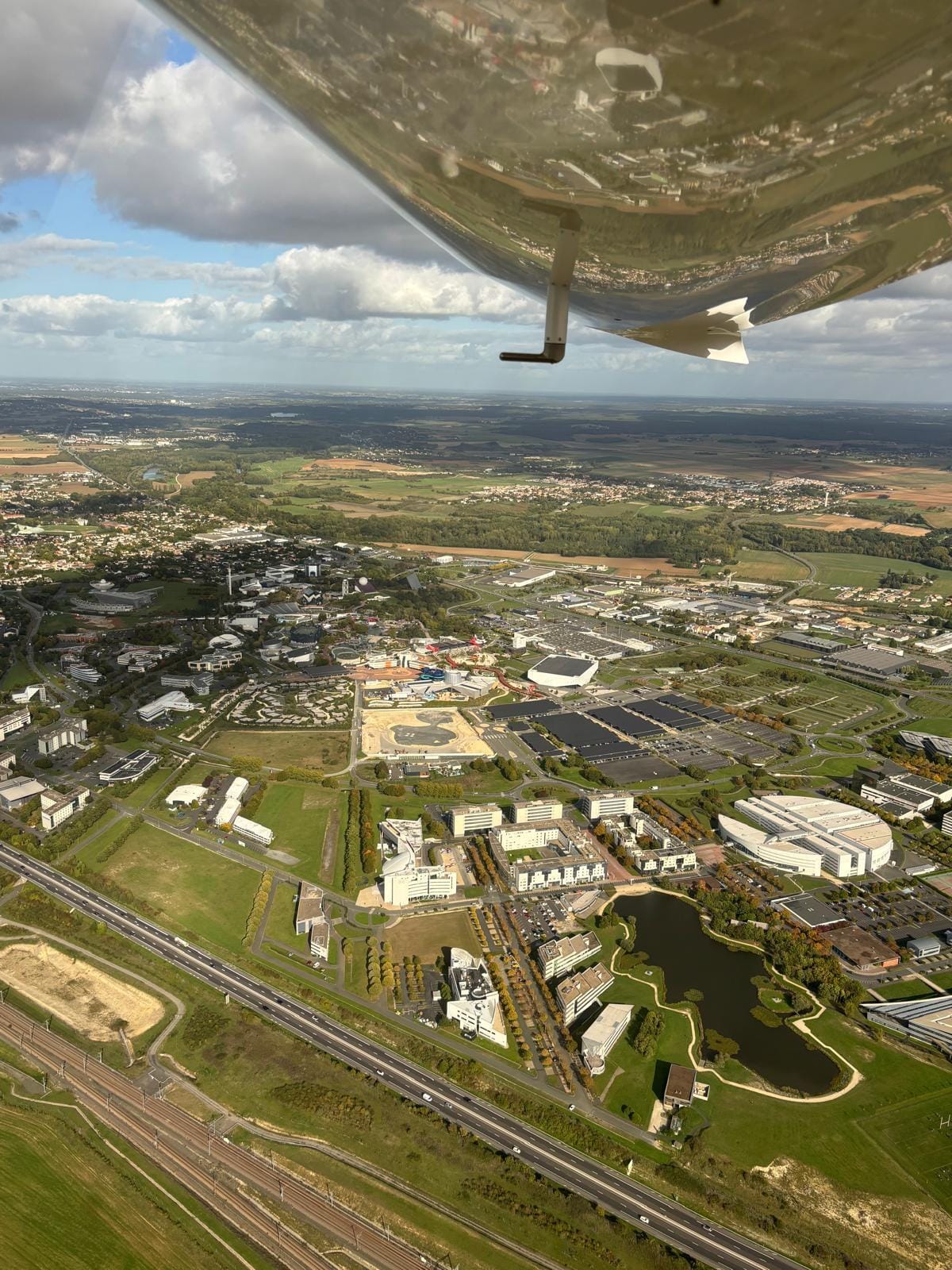 Promenade en avion 100 % électrique autour de Poitiers
