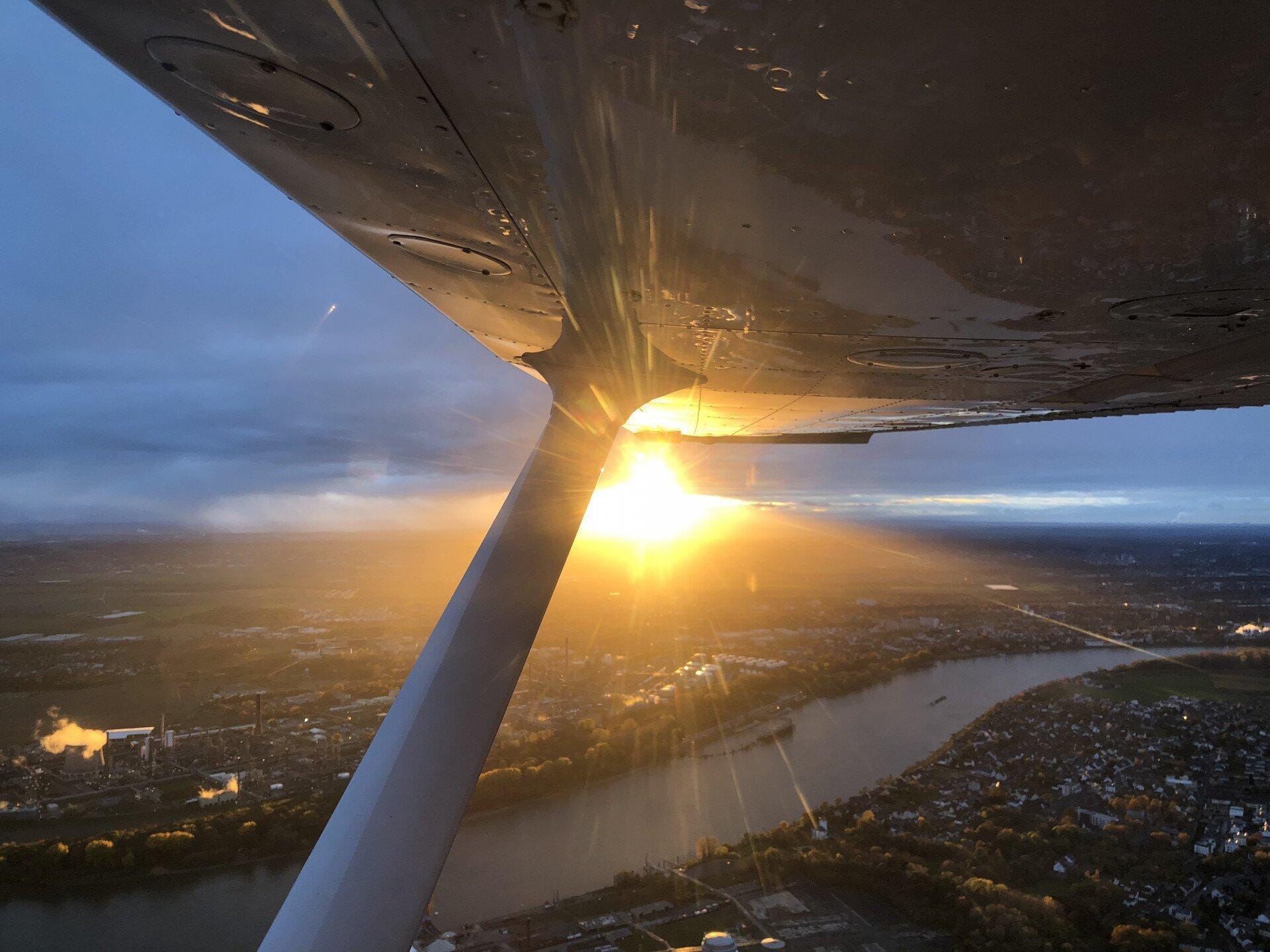 Wunderschöner Rundflug über Köln und Bonn.