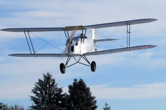 Le STAMPE biplan en vol